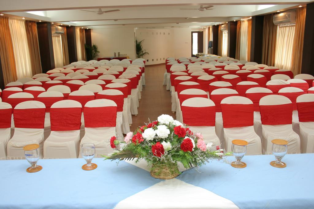 Alor Grande Holiday Resort Candolim Luaran gambar