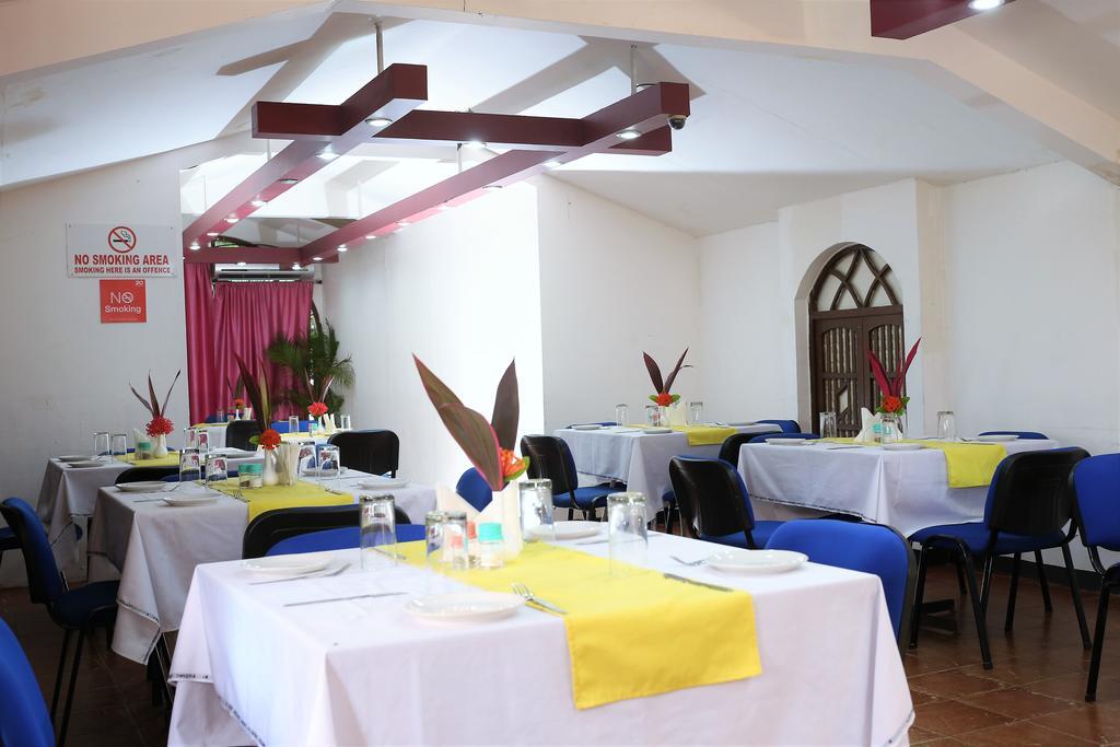 Alor Grande Holiday Resort Candolim Luaran gambar